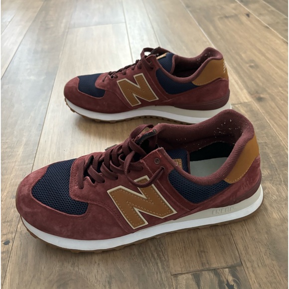 New Balance 574 - Picture 1 of 7